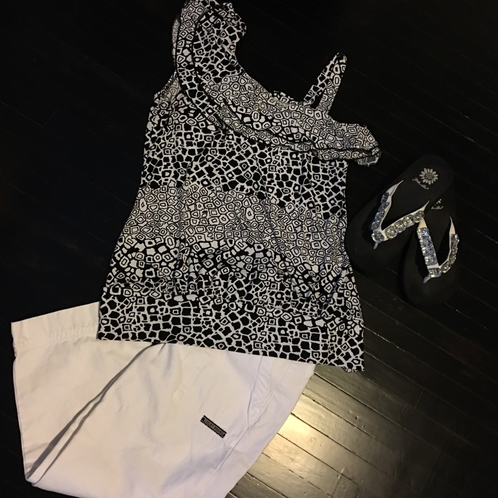 Suzie Couture One Shoulder Top Black & White SizeS